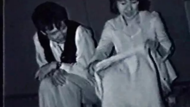 با موهای قرمز, لباس زیر زنانه, گمراه مشتری و anally نشسته فیلم سوپر بکن بکن در تنه