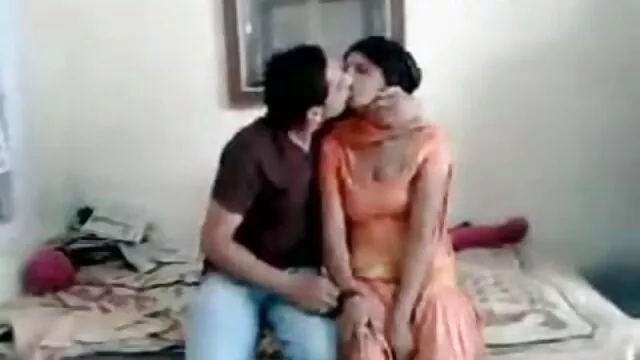 سگ ماده خالکوبی می شود یک دوز از تقدیر ضخیم بر روی صورت خود فیلم سوپر سکسی بکن بکن خارجی