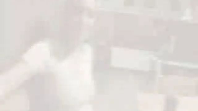 بانوی در جوراب سکسی سکسی بکن بکن شلواری قرمز هل dildo به بیدمشک مودار او و نوازش جوانان بزرگ او